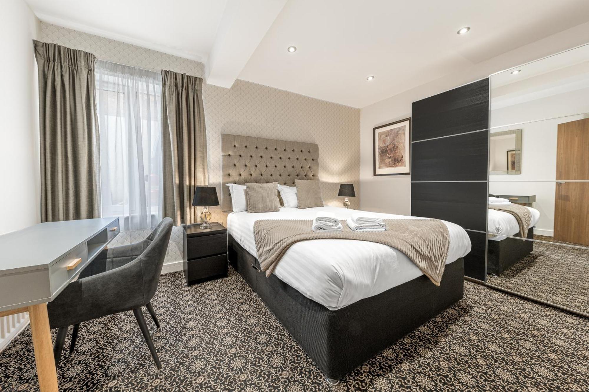 Abbey Apartments Modern Aparthotel For Tourists & Professionals Barrow-in-Furness Екстериор снимка