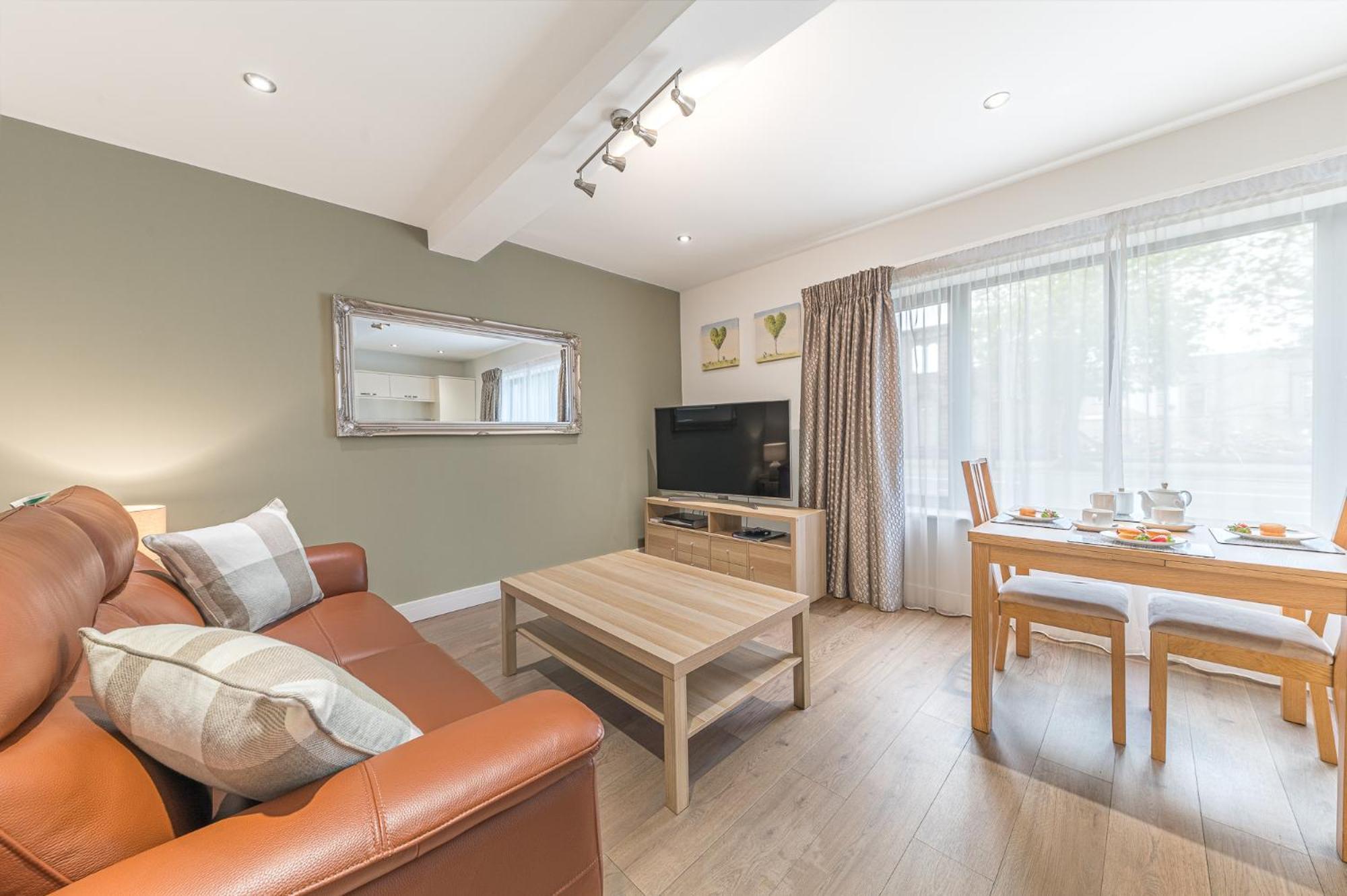 Abbey Apartments Modern Aparthotel For Tourists & Professionals Barrow-in-Furness Екстериор снимка