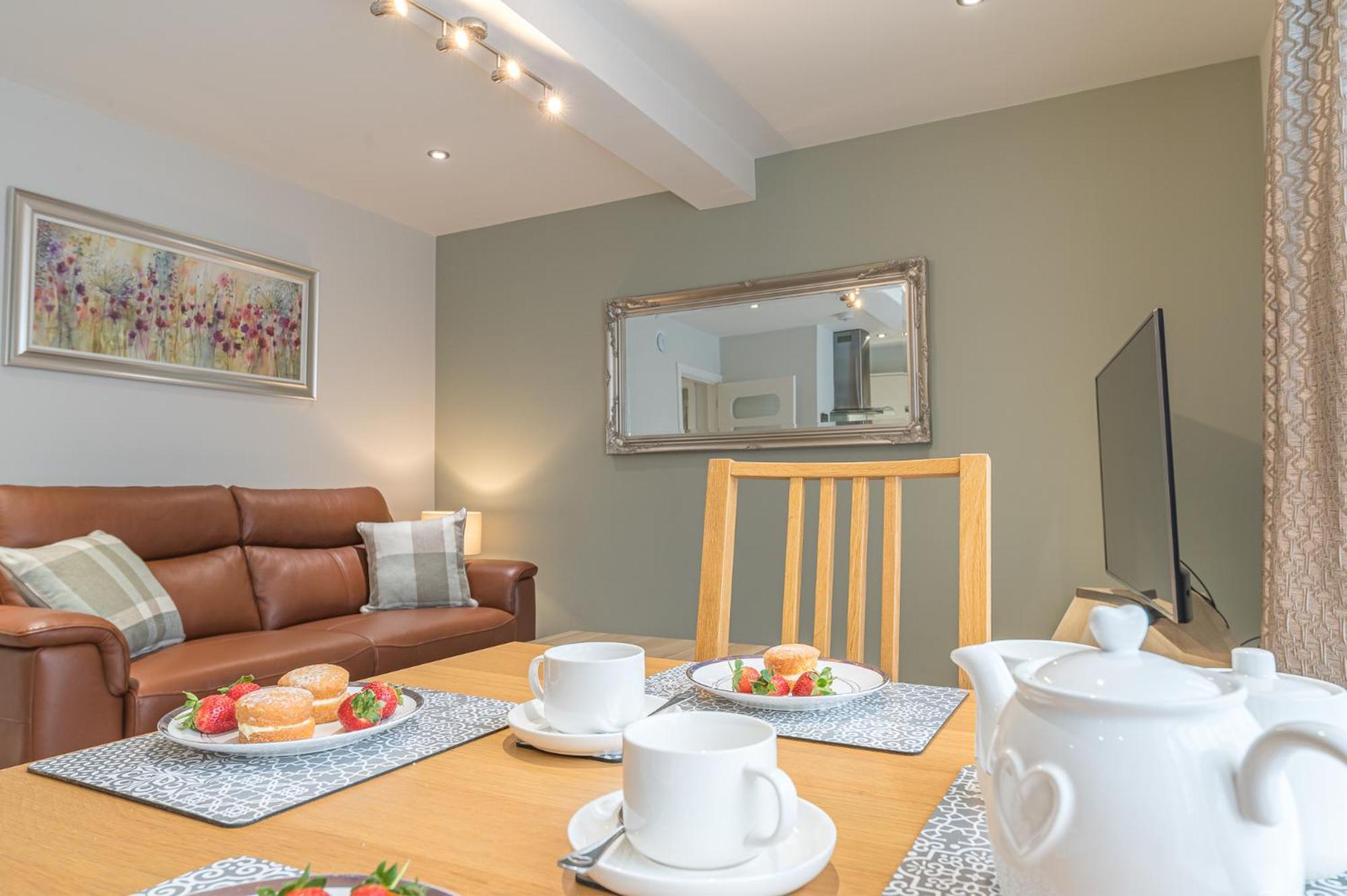 Abbey Apartments Modern Aparthotel For Tourists & Professionals Barrow-in-Furness Екстериор снимка