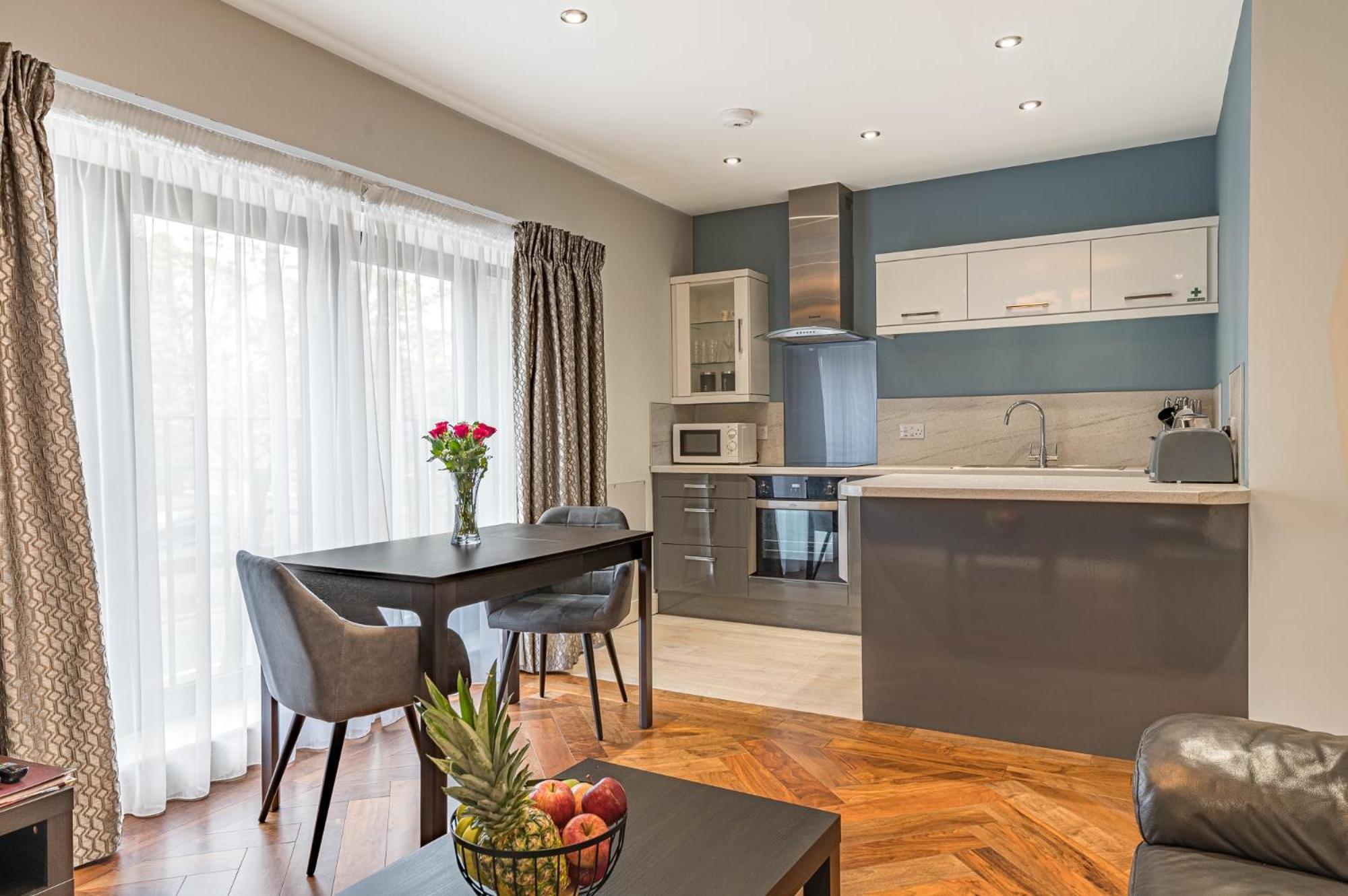 Abbey Apartments Modern Aparthotel For Tourists & Professionals Barrow-in-Furness Екстериор снимка