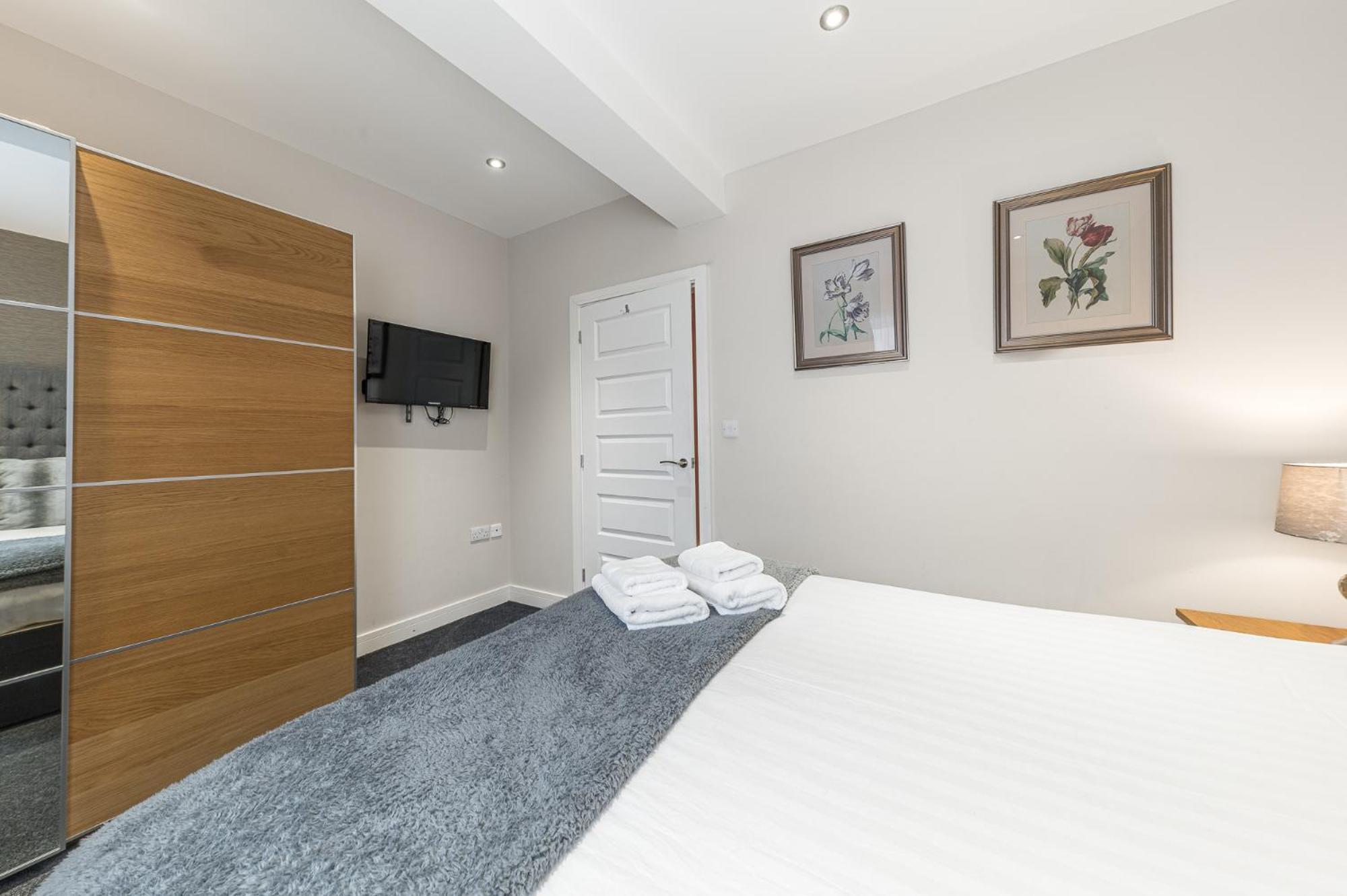 Abbey Apartments Modern Aparthotel For Tourists & Professionals Barrow-in-Furness Екстериор снимка