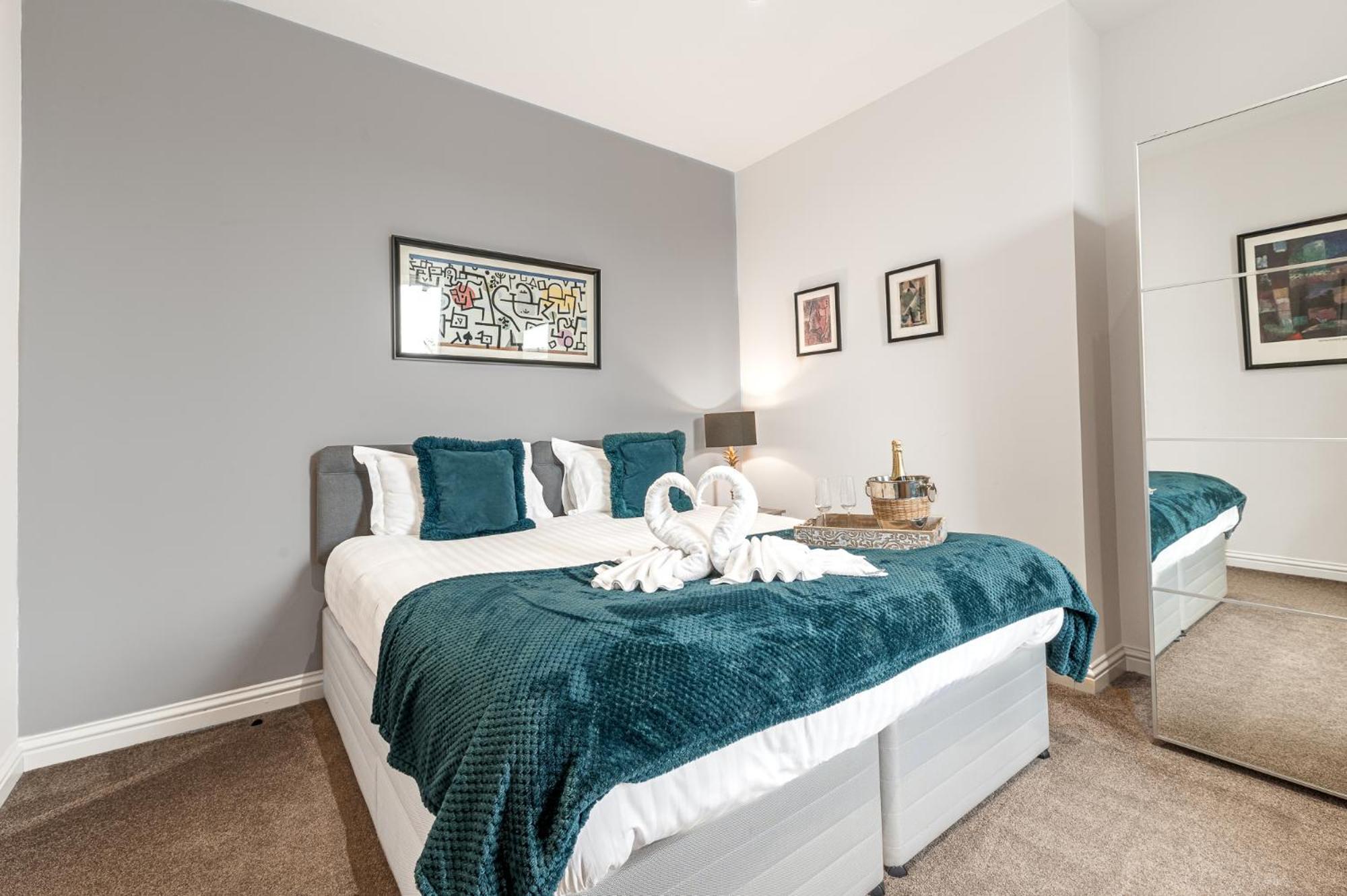 Abbey Apartments Modern Aparthotel For Tourists & Professionals Barrow-in-Furness Екстериор снимка