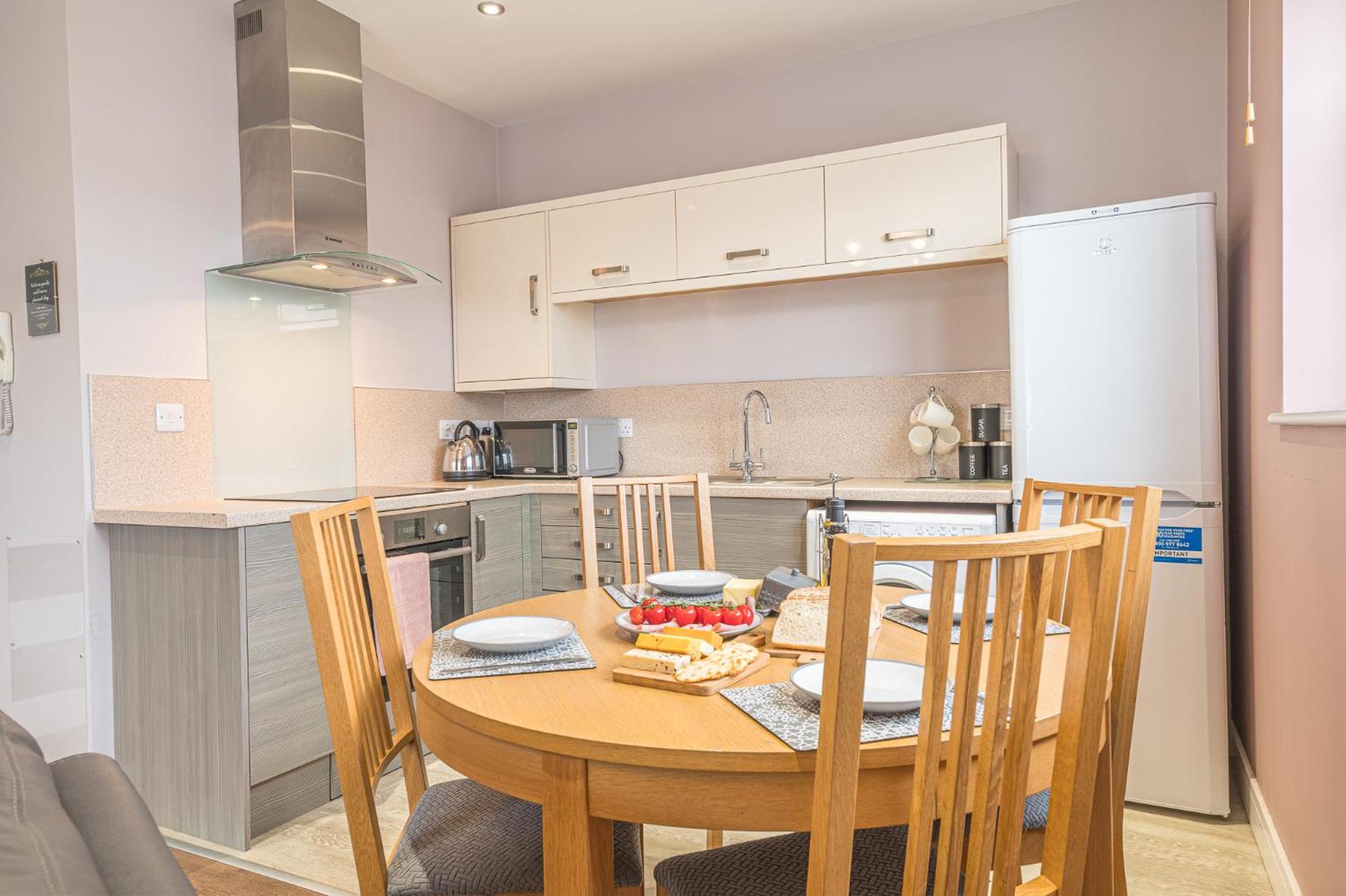 Abbey Apartments Modern Aparthotel For Tourists & Professionals Barrow-in-Furness Екстериор снимка
