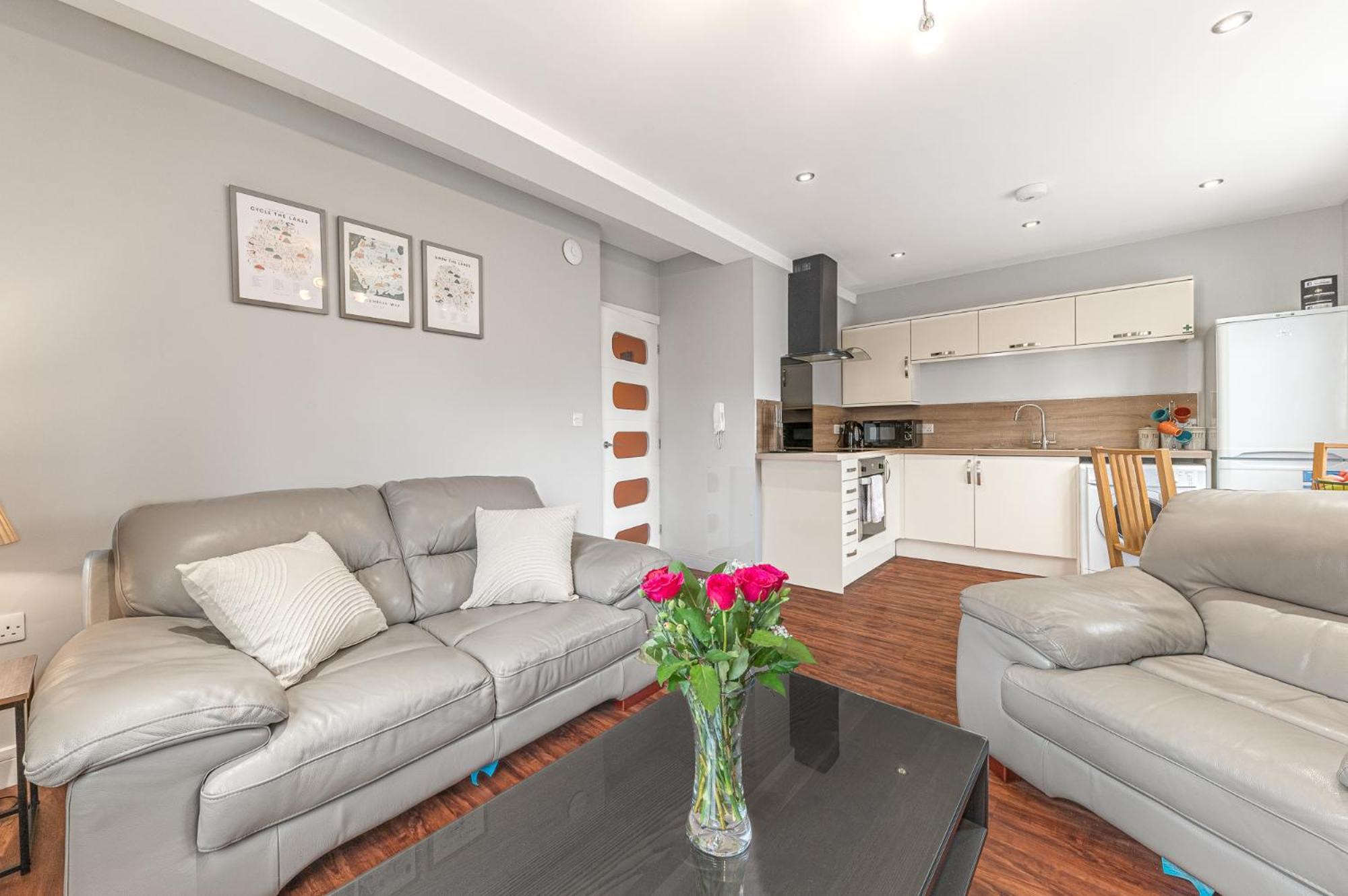 Abbey Apartments Modern Aparthotel For Tourists & Professionals Barrow-in-Furness Екстериор снимка