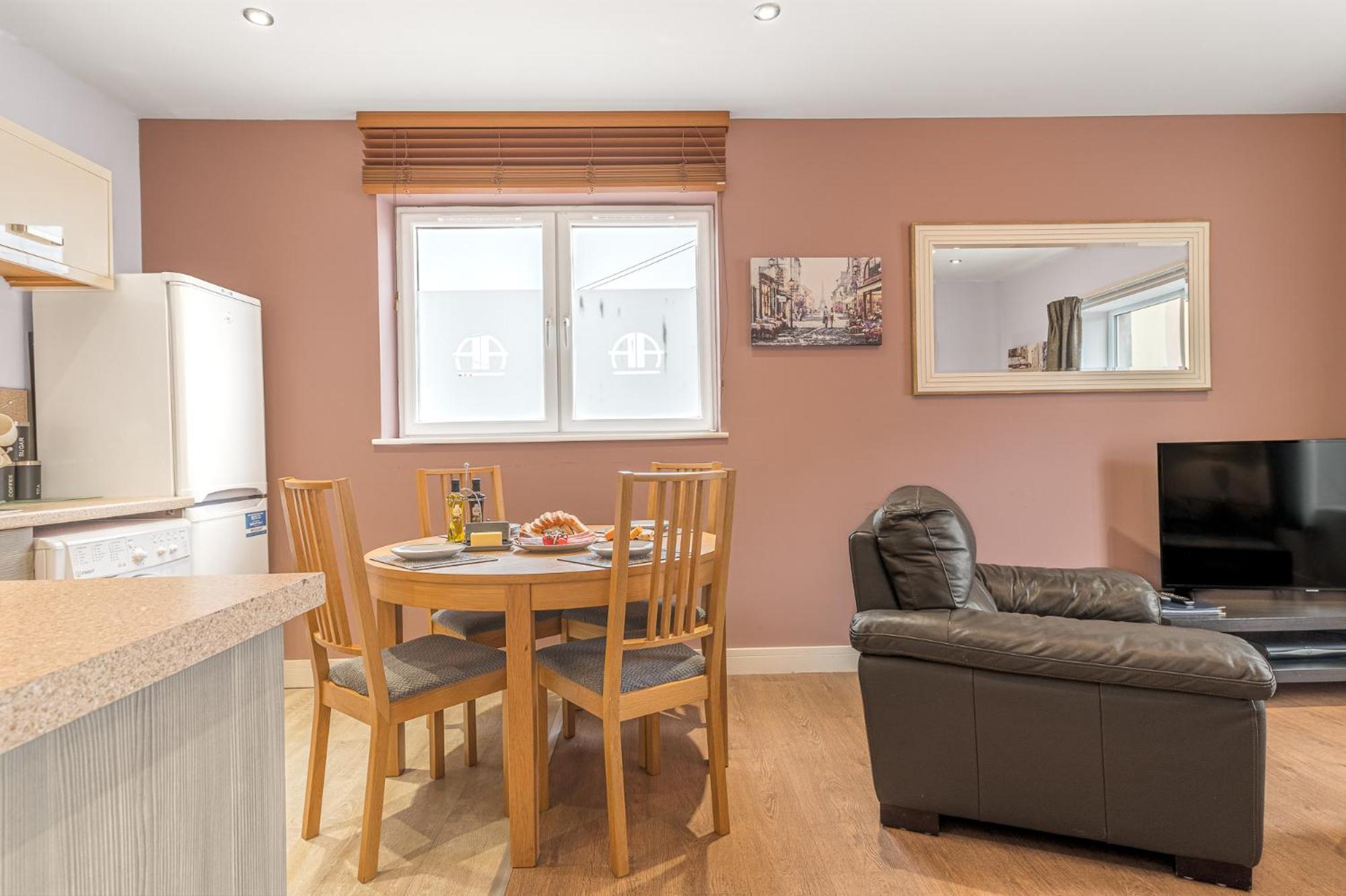Abbey Apartments Modern Aparthotel For Tourists & Professionals Barrow-in-Furness Екстериор снимка
