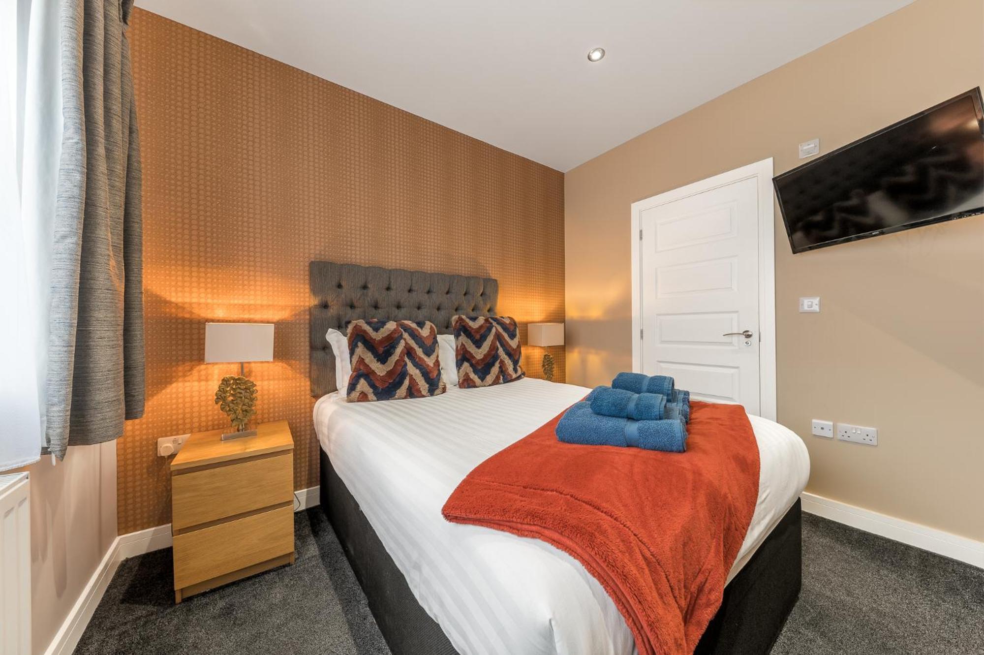 Abbey Apartments Modern Aparthotel For Tourists & Professionals Barrow-in-Furness Екстериор снимка